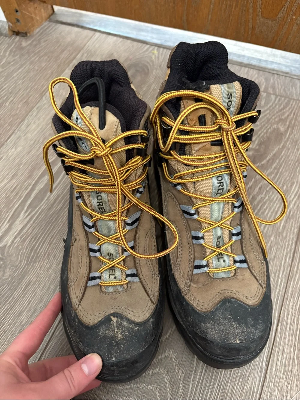Sorel Men's Tan and Black Waterproof Hiking Boots with Yellow Laces